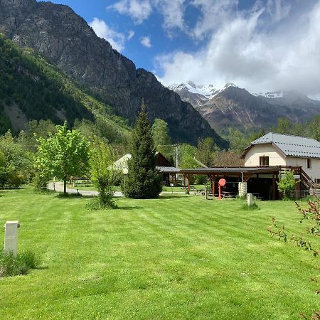 Le Bourg-dʼOisans Ferme Noemieヴィラ エクステリア 写真