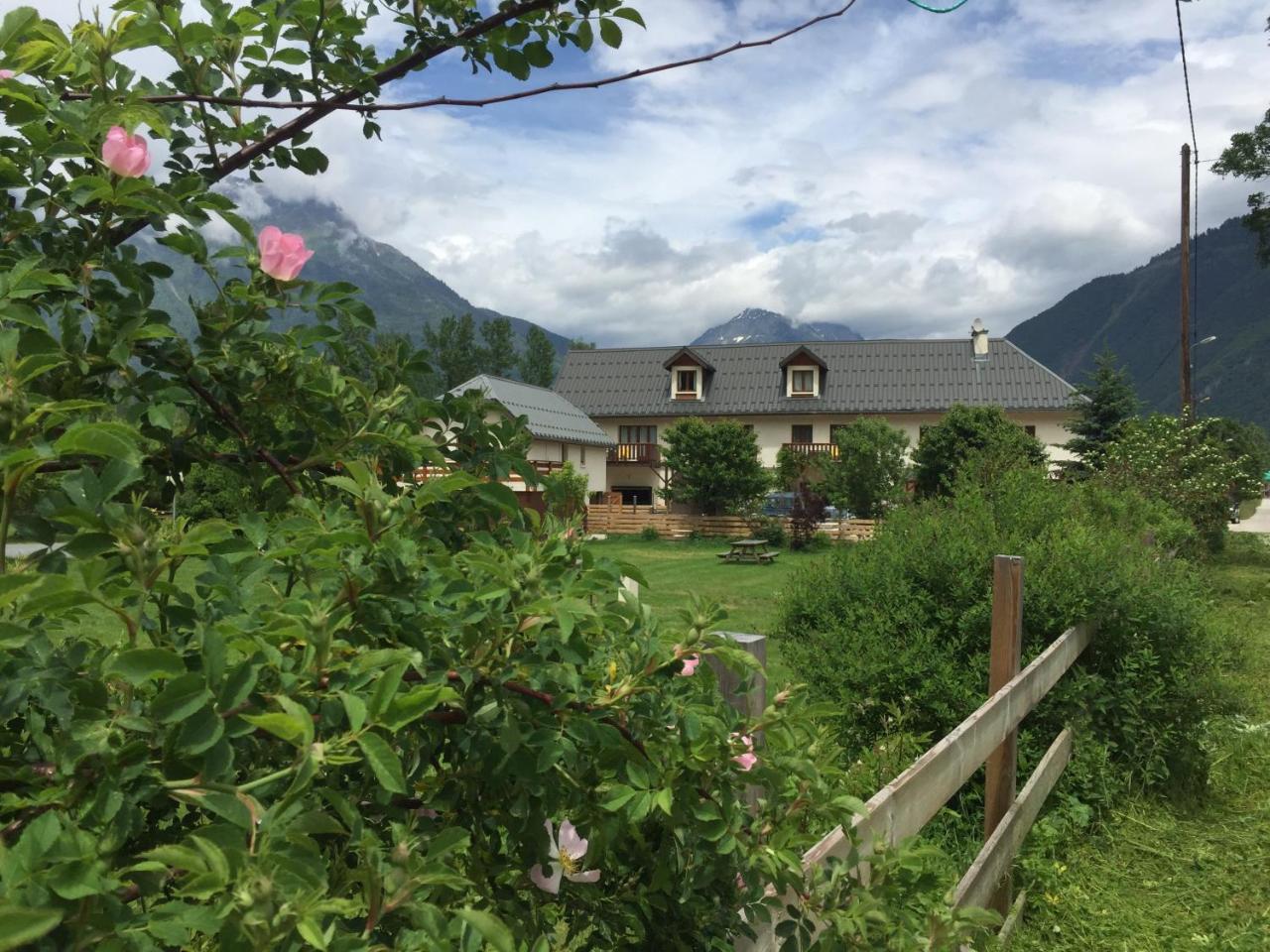 Le Bourg-dʼOisans Ferme Noemieヴィラ エクステリア 写真